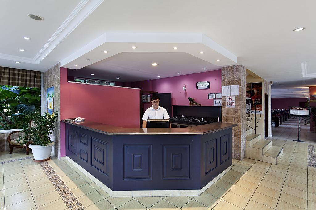 Larissa Garden Hotel Kemer Exterior photo